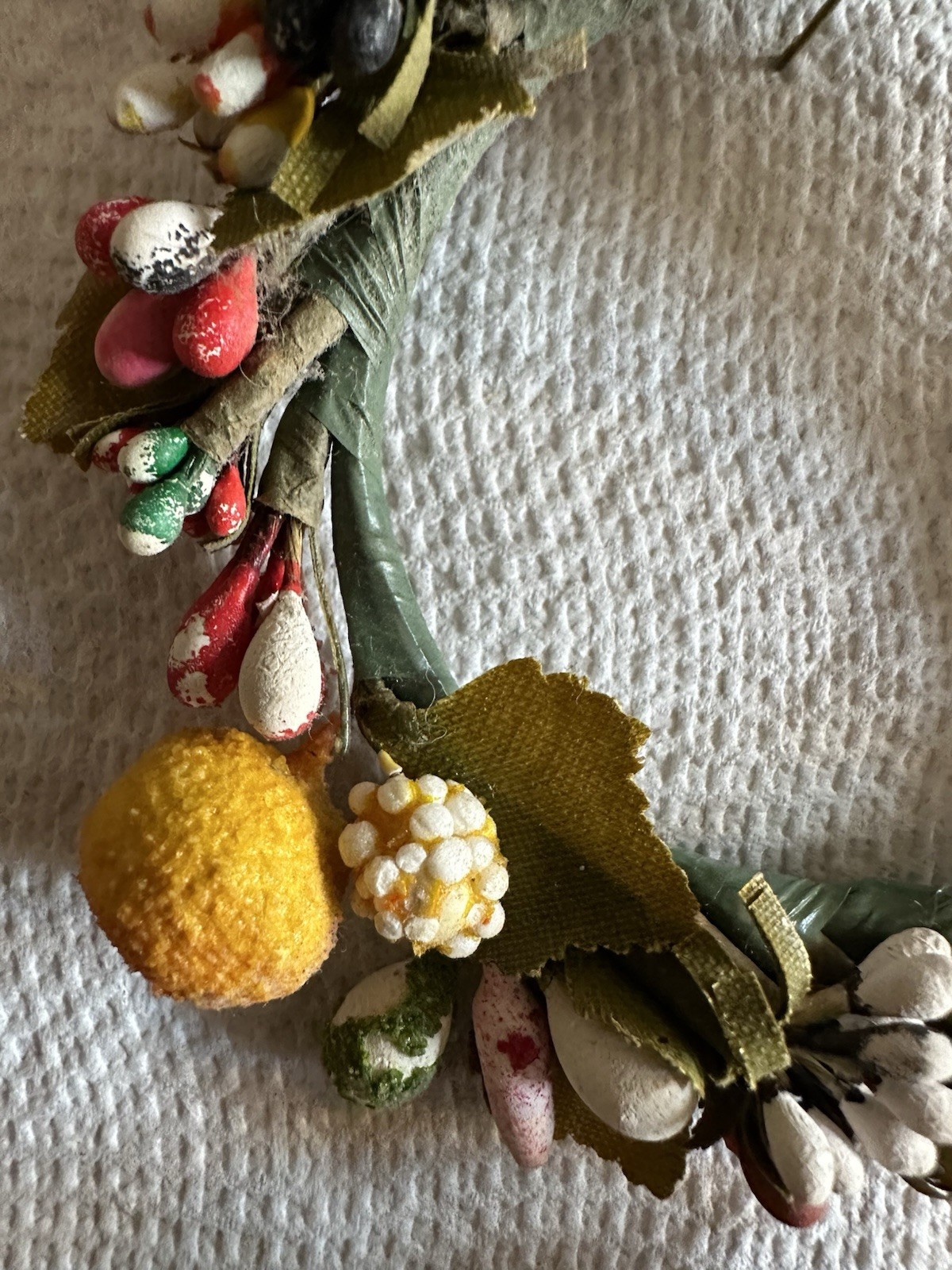 Pair Mini Small Vintage 4” Wreaths Wall Decor Artificial Fruit Berries Flowers