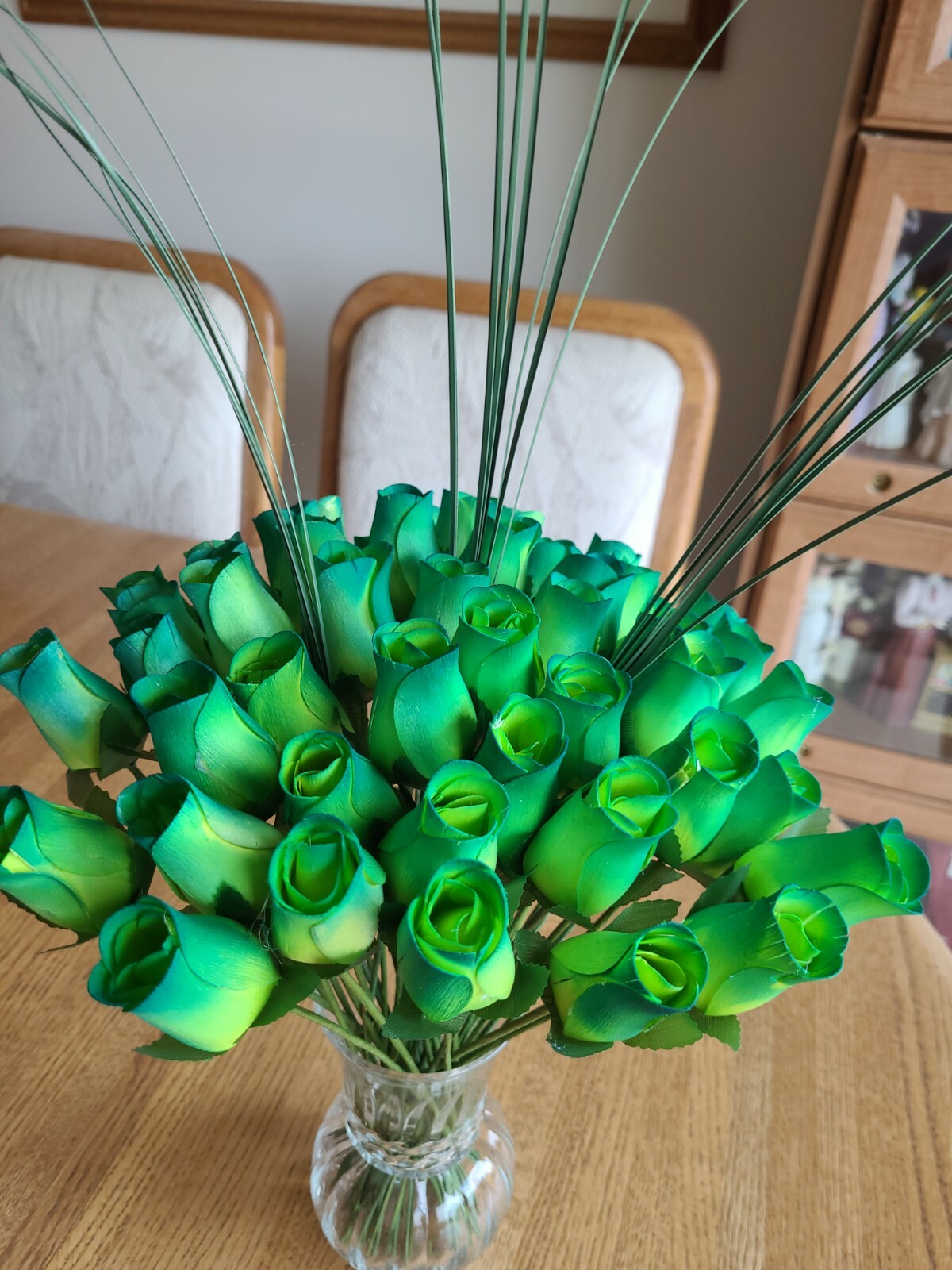 1 DOZEN – LIGHT GREEN/GREEN WOODEN ROSE BUDS 5 X 8 ARTIFICIAL FLOWERS