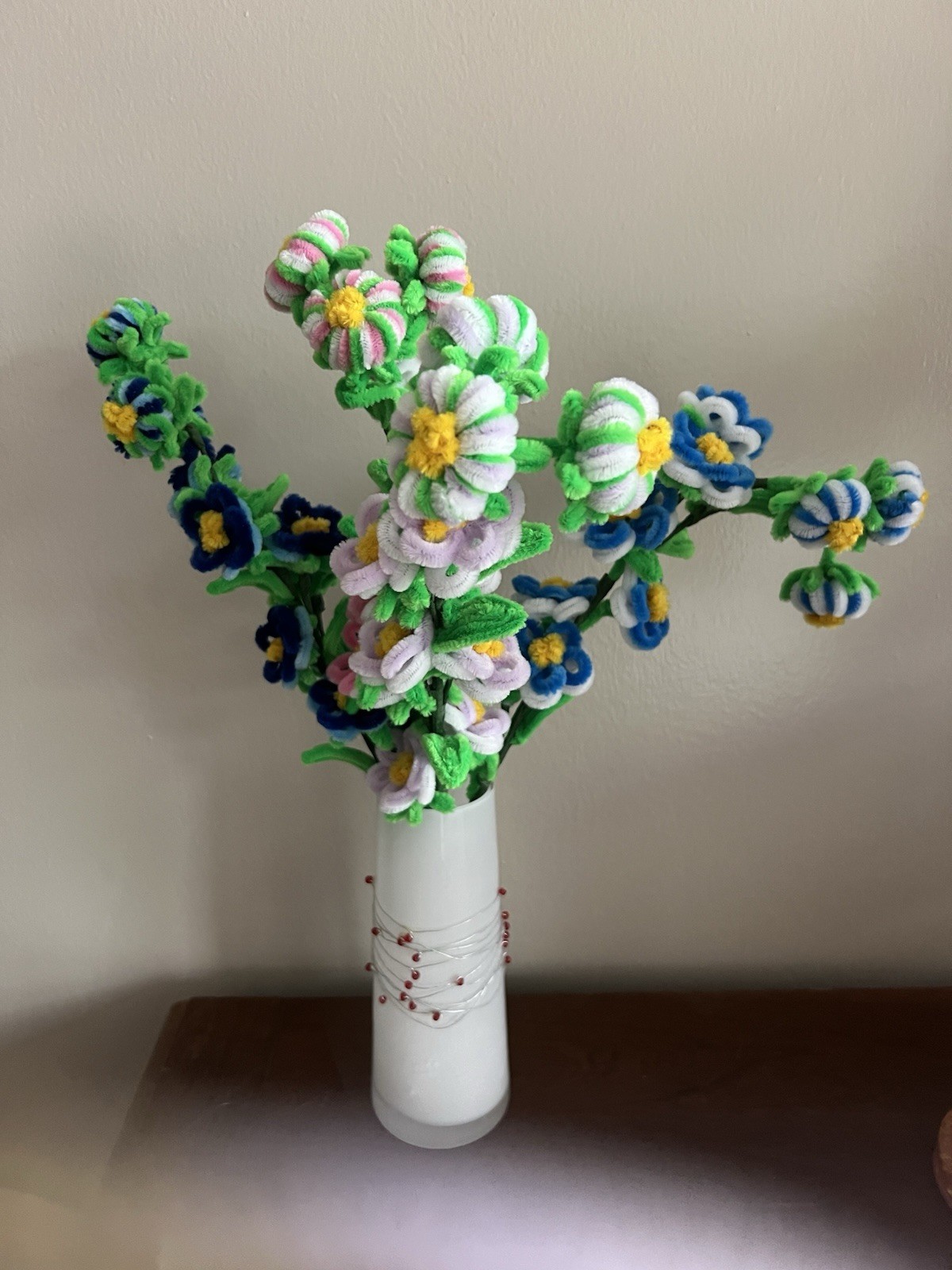 Original Handmade Pipe Cleaners Flowers 4 Branches In The Vase .