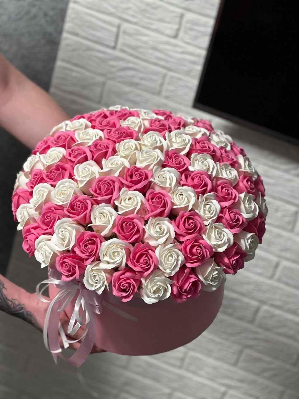 Decorative Soap Flowers – 101 Red Roses | Luxury Gift Bouquet