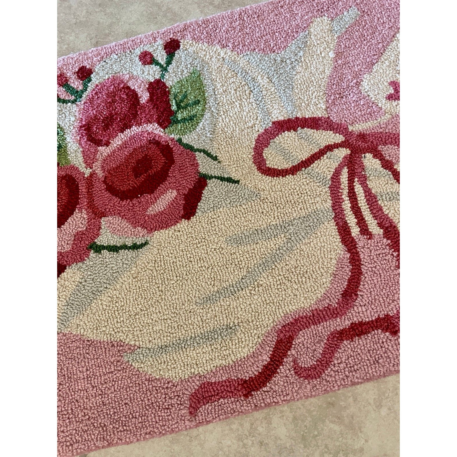 Pink Red Romantic Floral Bow Bouquet Hooked Accent XOXO Throw Rug New