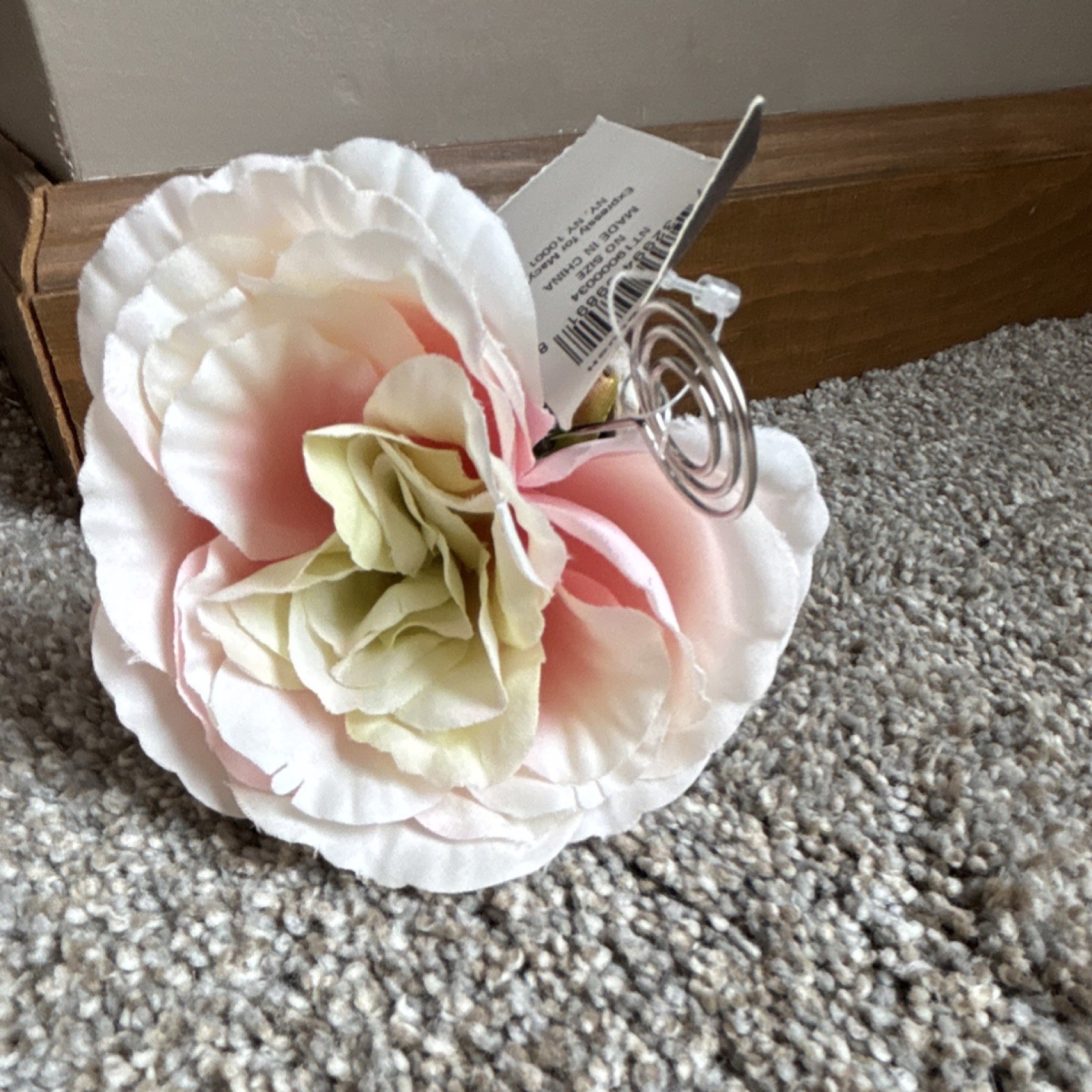 Martha Stewart Artificial Silk, Pink White Green Place Place Card Holder