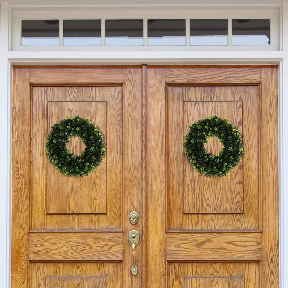 12 In. round Artificial Boxwood Wreath