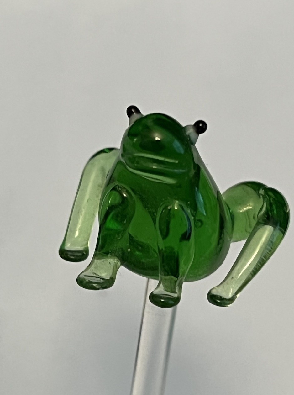 Set Of 4 Cute 🐸 Glass Frog Plant Picks 🐸 4.5”