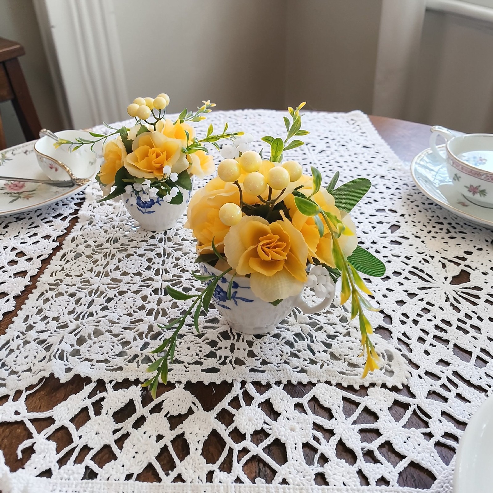 Cheerful Yellow Roses Floral Arrangement Tea Party Cup POP-IN Birthday Bridal