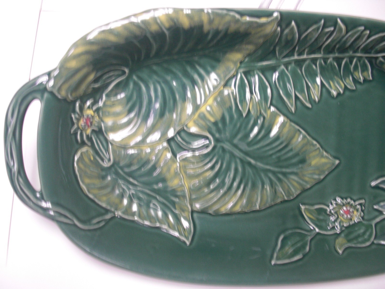 Opalhouse Majolica Green Leaf Floral Decorative Tray – NEW! MAKE OFFER!