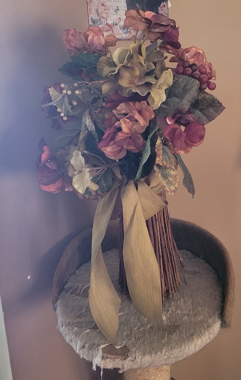 Artificial Hydrangea Bouquet w/Stick Style Vase, Mix Of Cream, Burgundy, & Green