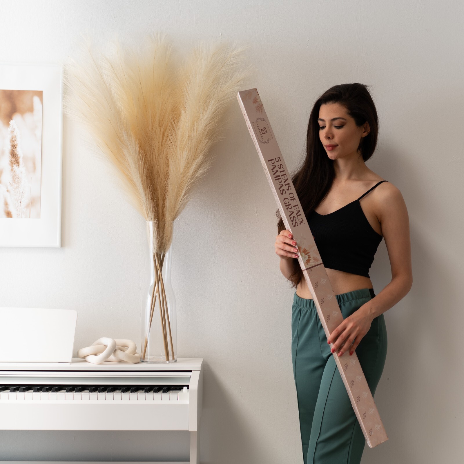10 Stems of Extra Large Silk Faux Pampas Grass (43”/110cm-Beige)