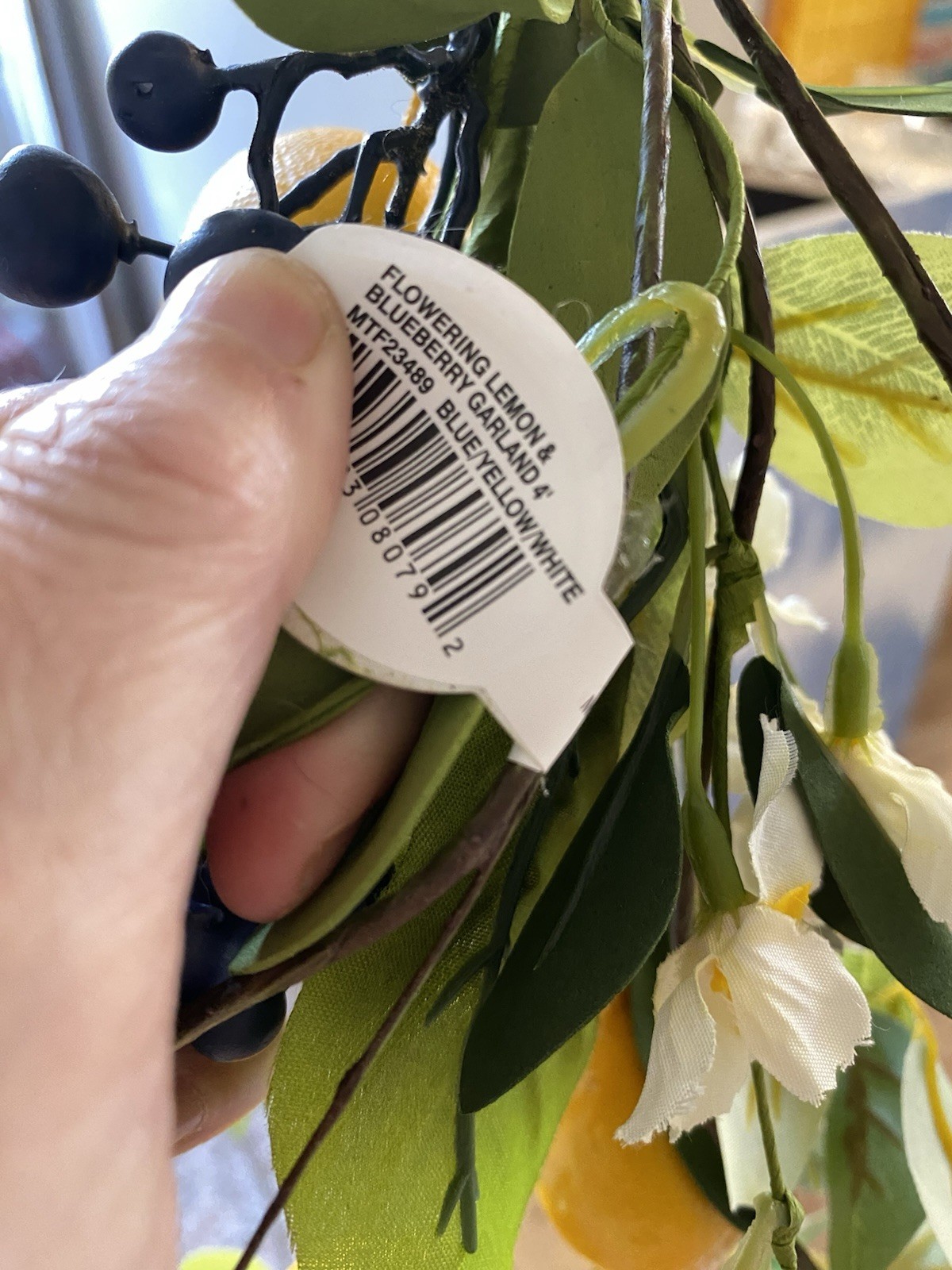 NWT Artificial Flowering Lemon/Blueberry Spring 50in Garland Greenery Decor