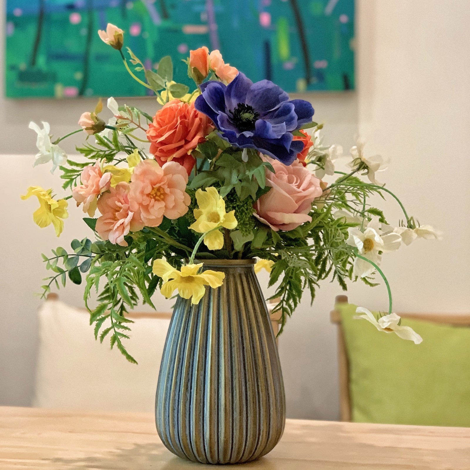 Artificial Faux Flowers in Vase,Silk Flower Arrangement Floral Table Centerpiece