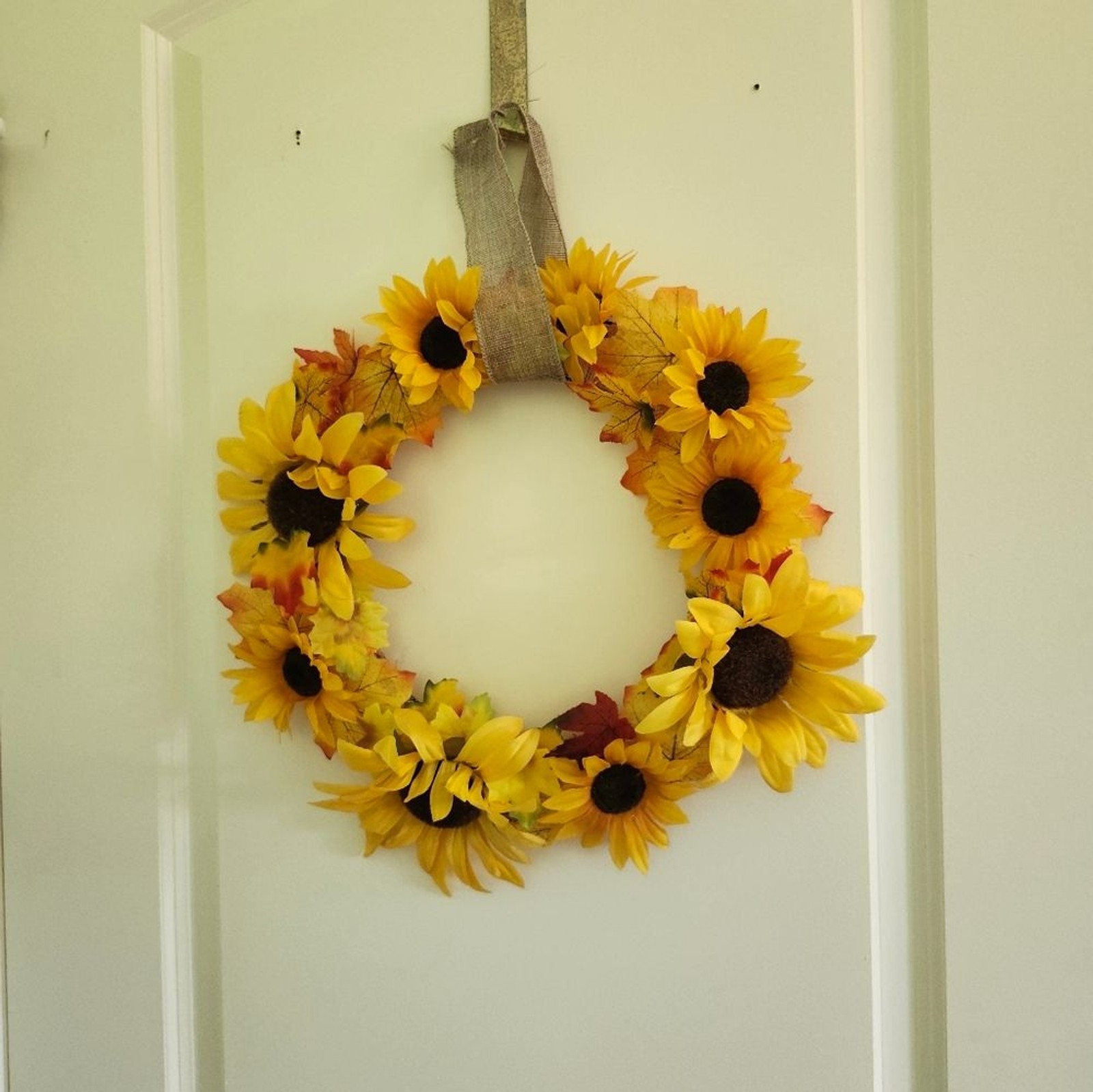 Hand Crafted Yellow Sunflower Floral Wreath Summer Door Wall Decoration