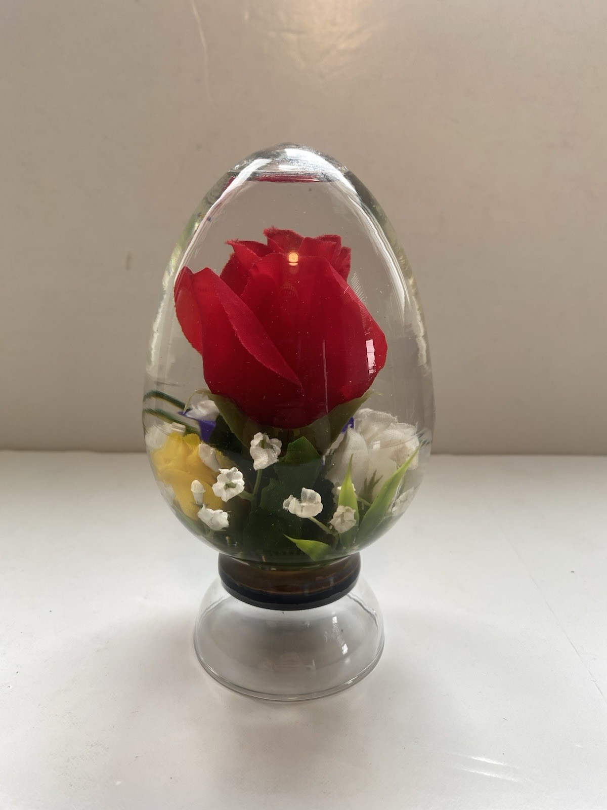Novelty Decorative Buttplug Shaped Red Rose Flowers Clear Liquid Paperweight