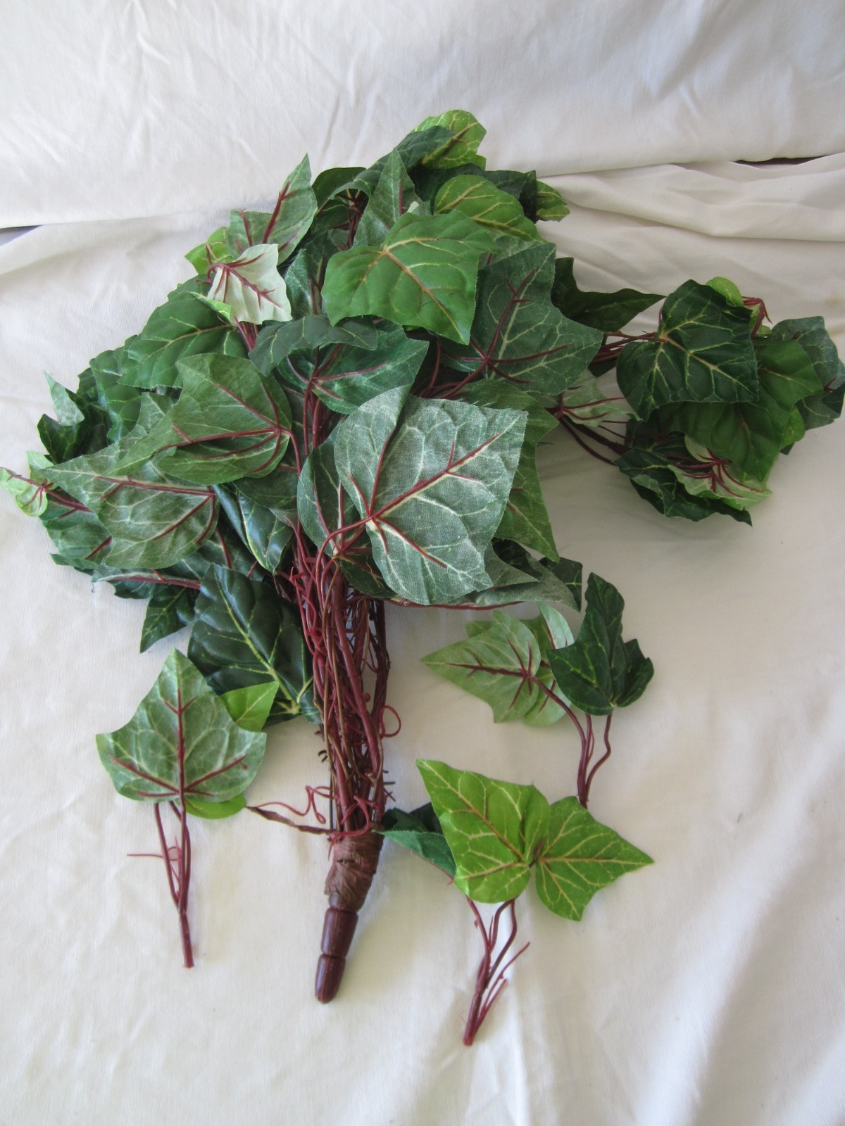 Artificial Floral Green & Red Leaf Bush Branch Stem Greenery Leaves Home Decor
