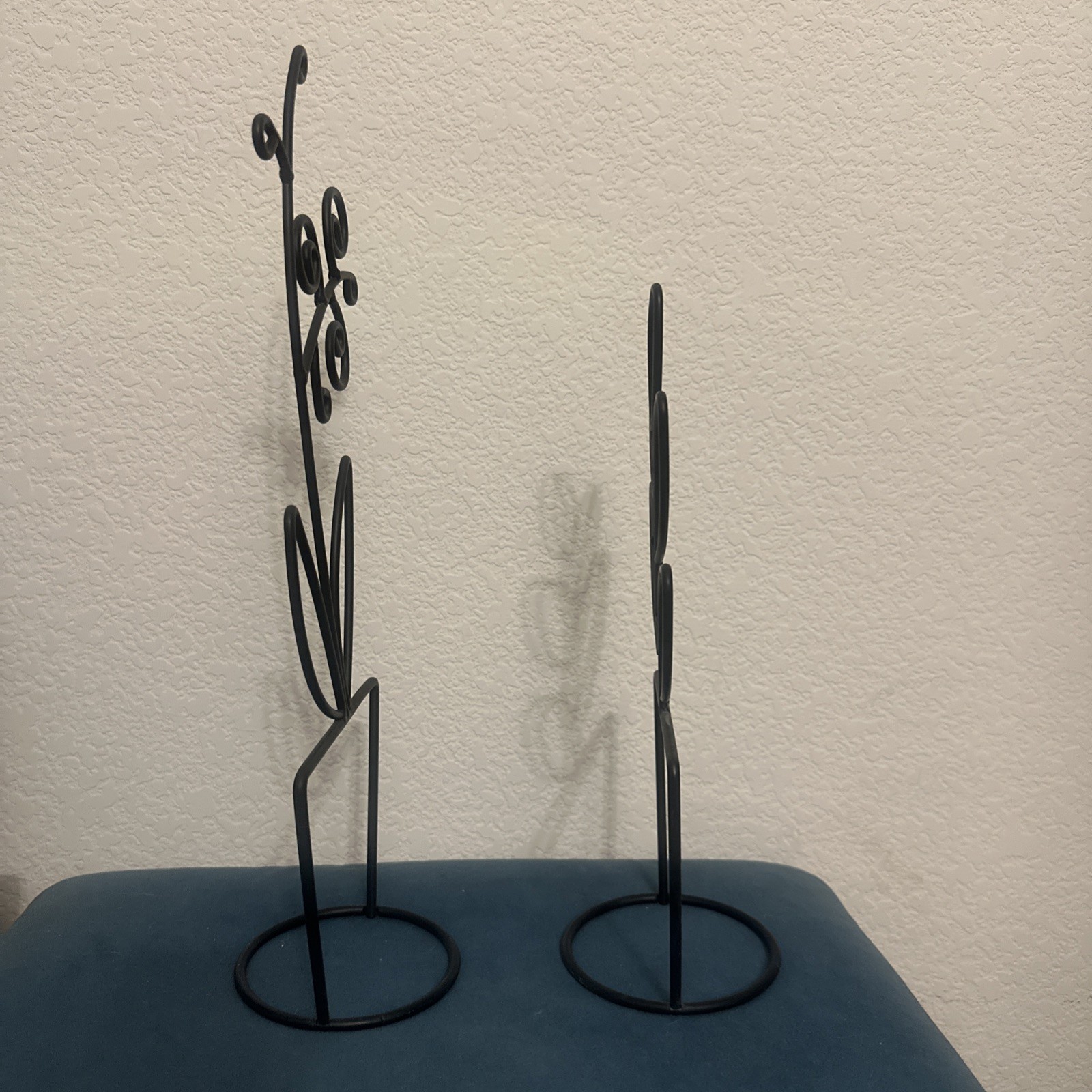 Set Of 2 Decorative Black Metal Wire Flower Pot Sculpture