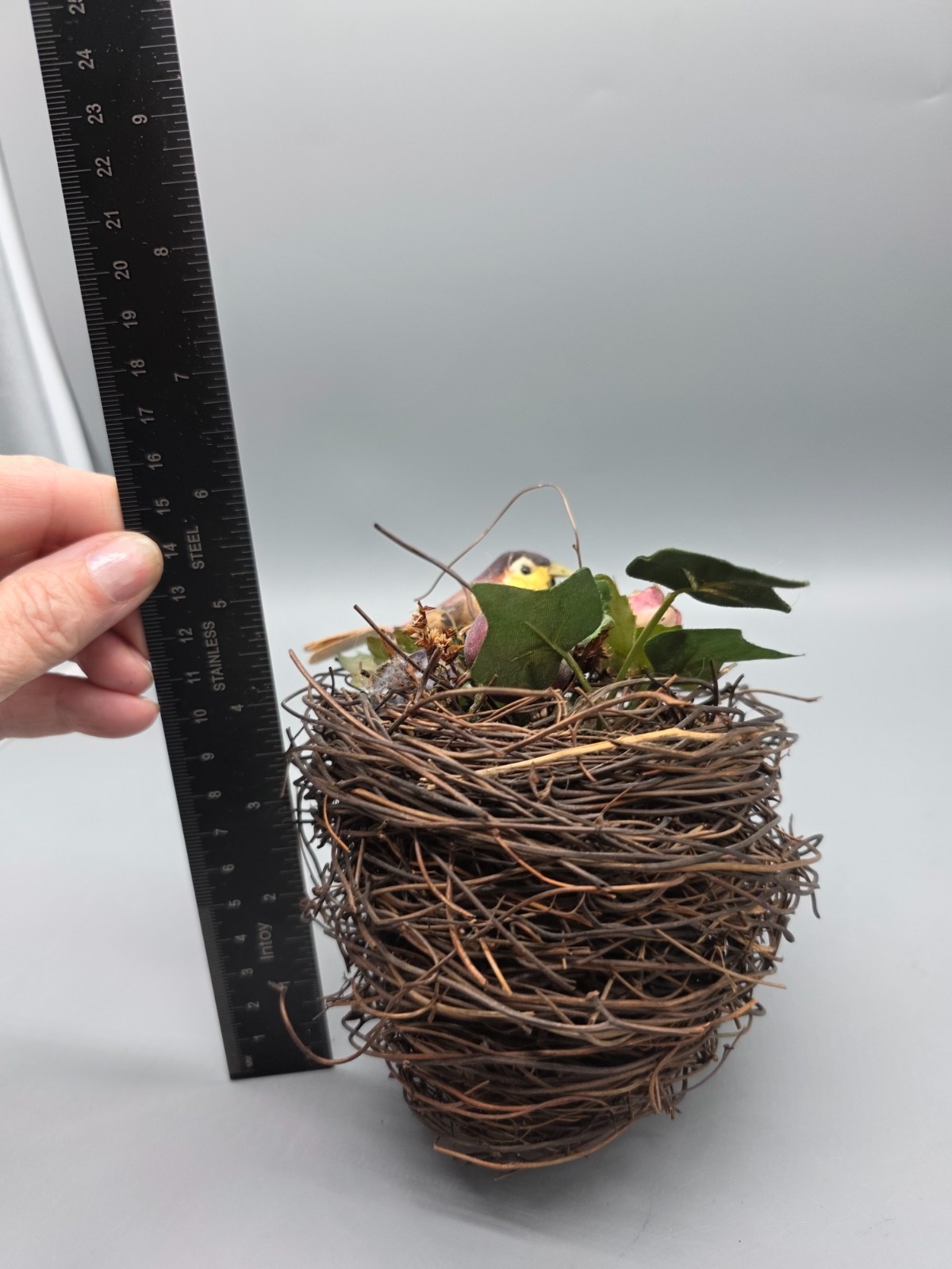 5″ Bird Nest Floral for decorative purposes