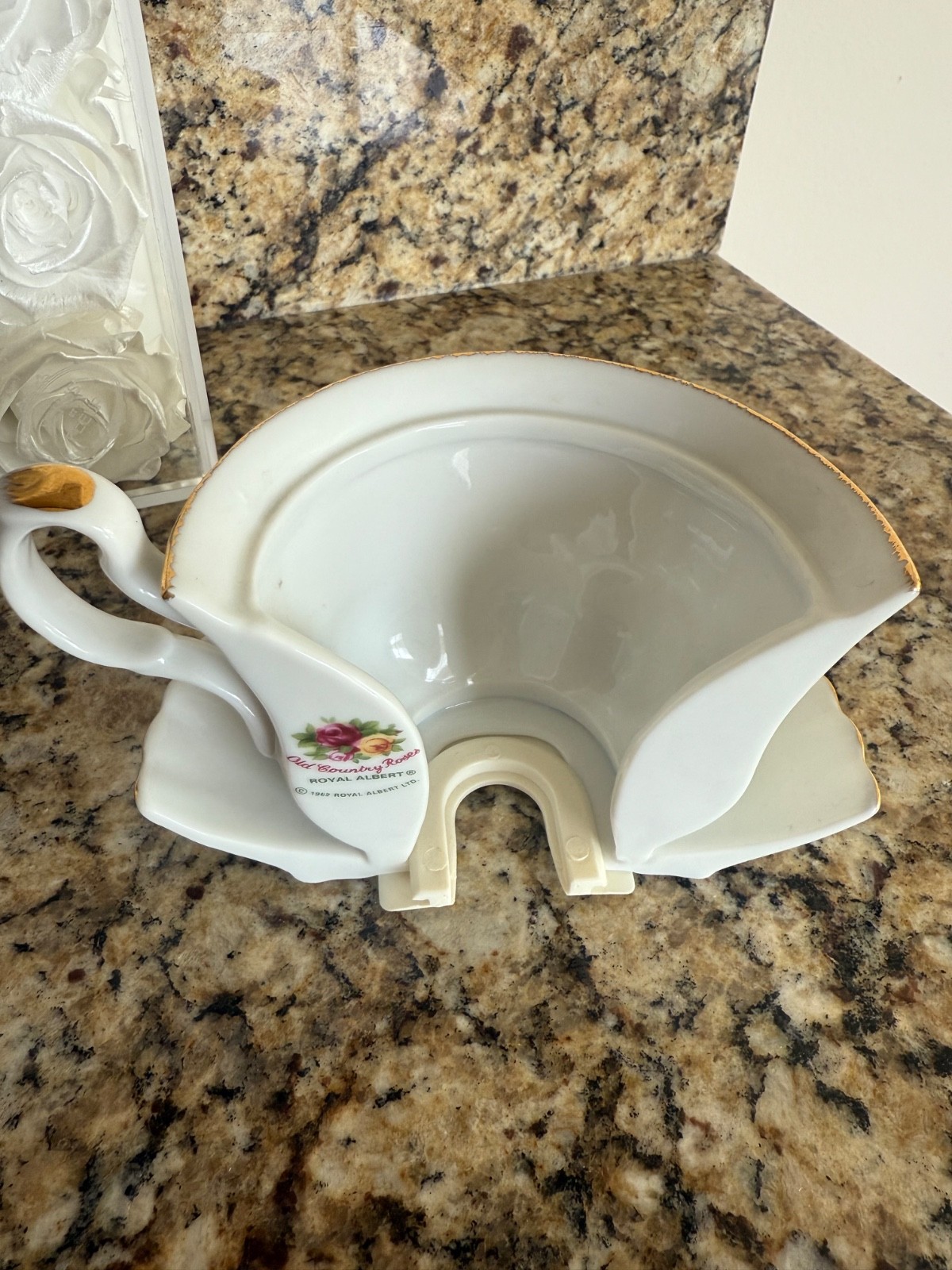 royal albert night light cover only(no light)and vase with flower