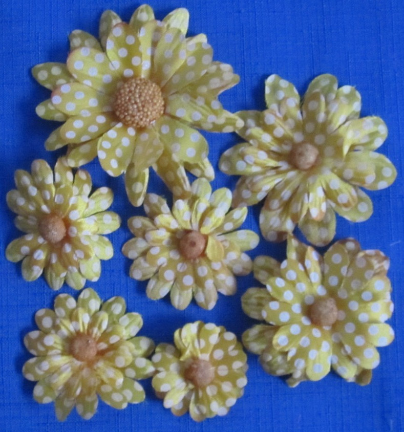 #9 Lot-38 Used Silk Flower Blooms Polka Dot Daisy 1.5-3.5″ Multiple Colors
