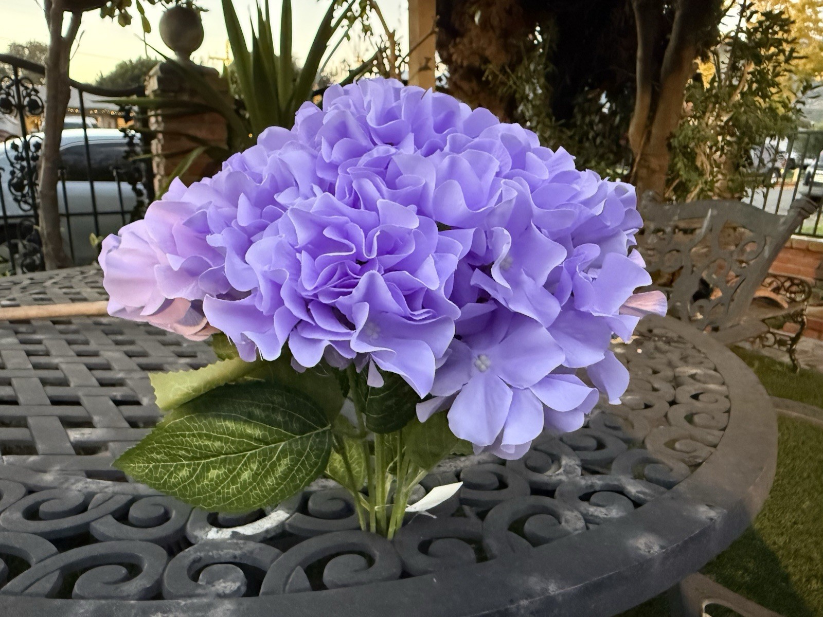 Artificial Hydrangea Flowers – Lilac Faux Blooms – 7 Flower Stems per Bundle