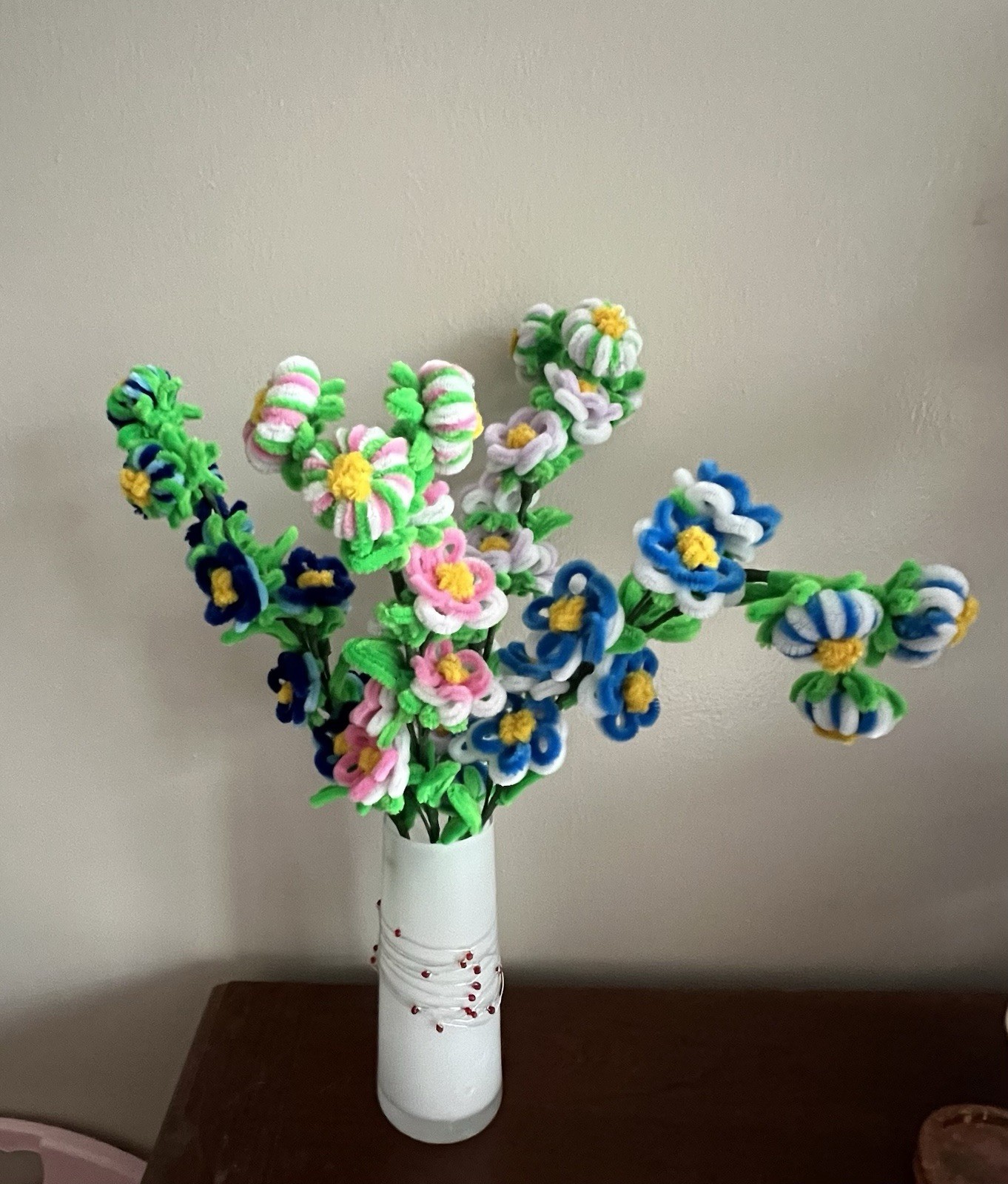 Original Handmade Pipe Cleaners Flowers 4 Branches In The Vase .