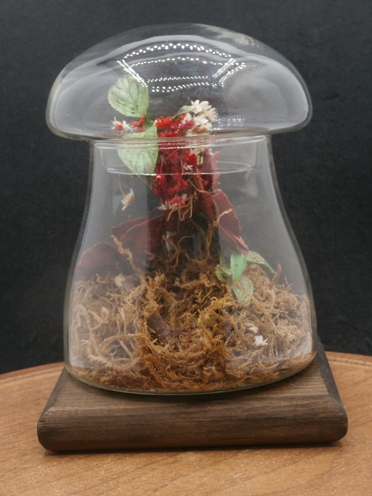 Vtg Mushroom-Shaped Glass Terrarium w/Dried Flowers Wood Stand Leonard Creations