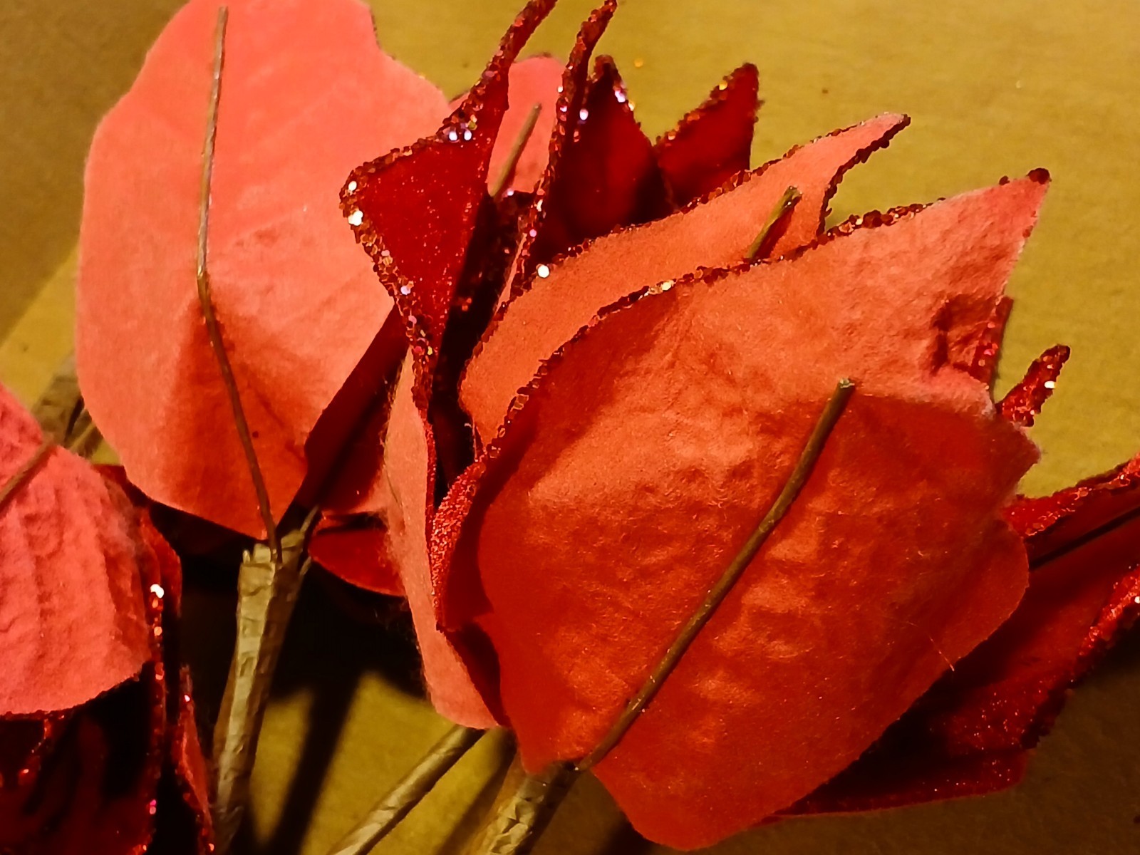 5 Christmas Poinsettia Picks 11″l x 8″w Red Velvet Wired Flower Decor Ornaments