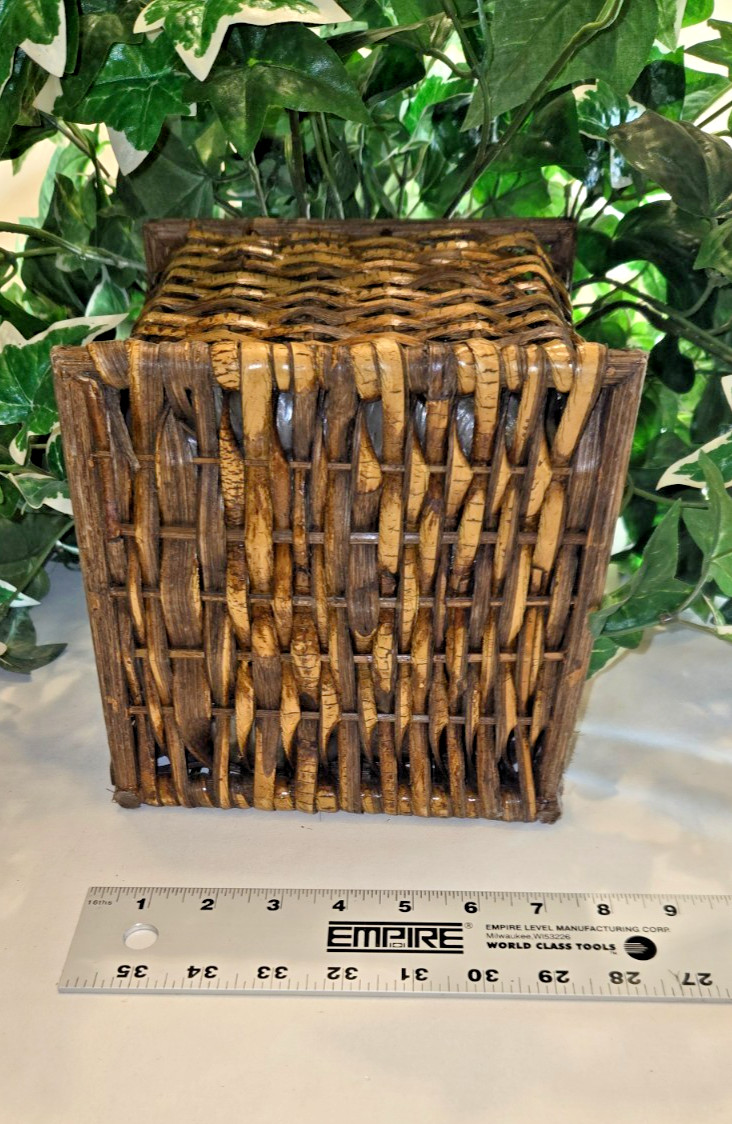 Artificial Ivy Plant in a Ledge Basket