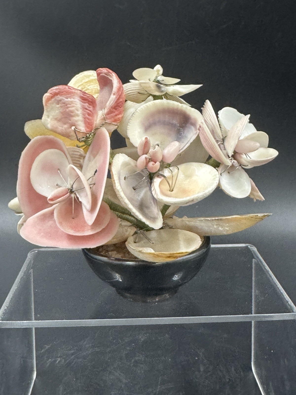 Vintage Seashell Flower Bouquet Floral Arrangement Handcrafted From Jingle Shell