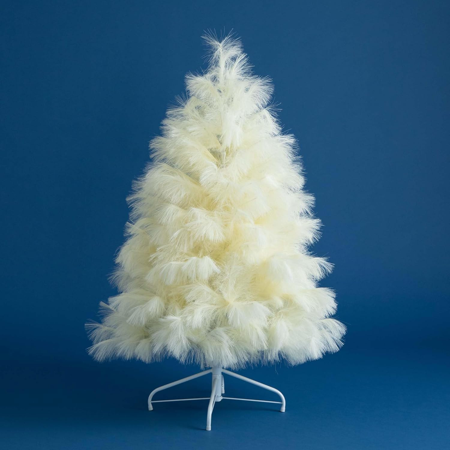4Ft Off-White Pampas Grass Christmas Tree – Elegant Holiday Decor