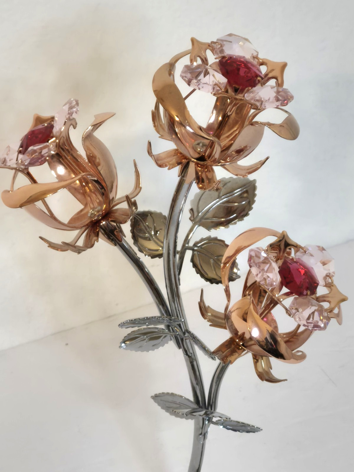 Rose Gold & Chrome Plated Flowers Bouquet w/ Red & Pink Matashi Crystals