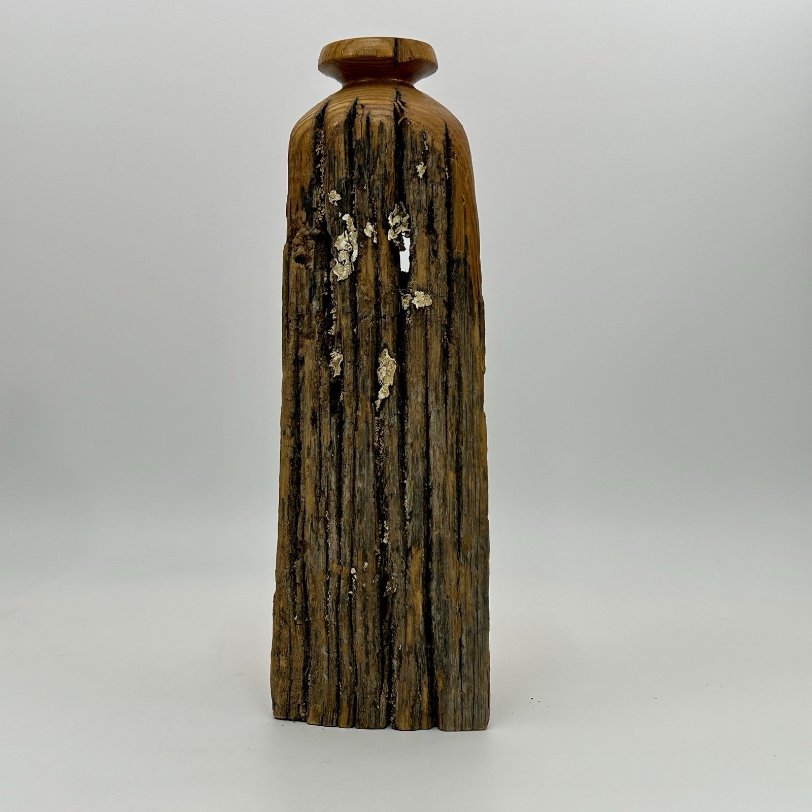 10¼″ Rustic Reclaimed Fence Post Wooden Dry Bud Vase 3-Sided Lichen 70s-80s VTG