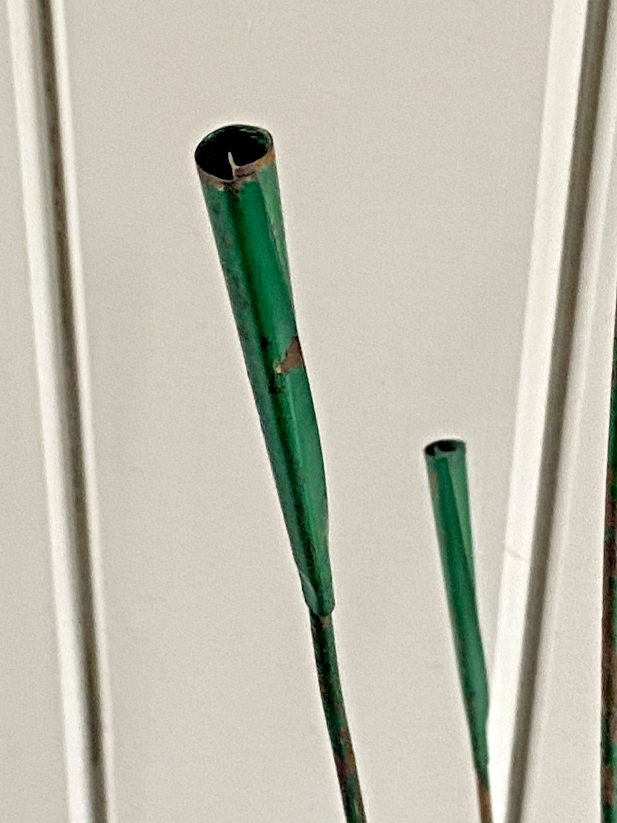 Vtg Rare Green Metal Cattails Grass Flower Frog MCM Kinetic Art Sculpture 37″H
