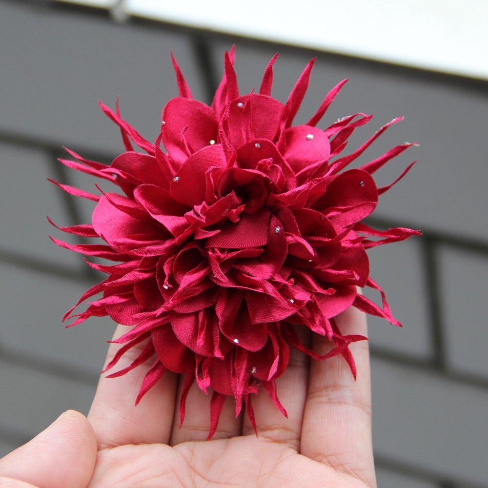 With Beard Edge9.5cm New Women’s Flower Brooch with Tassel Beads Handmade Craft