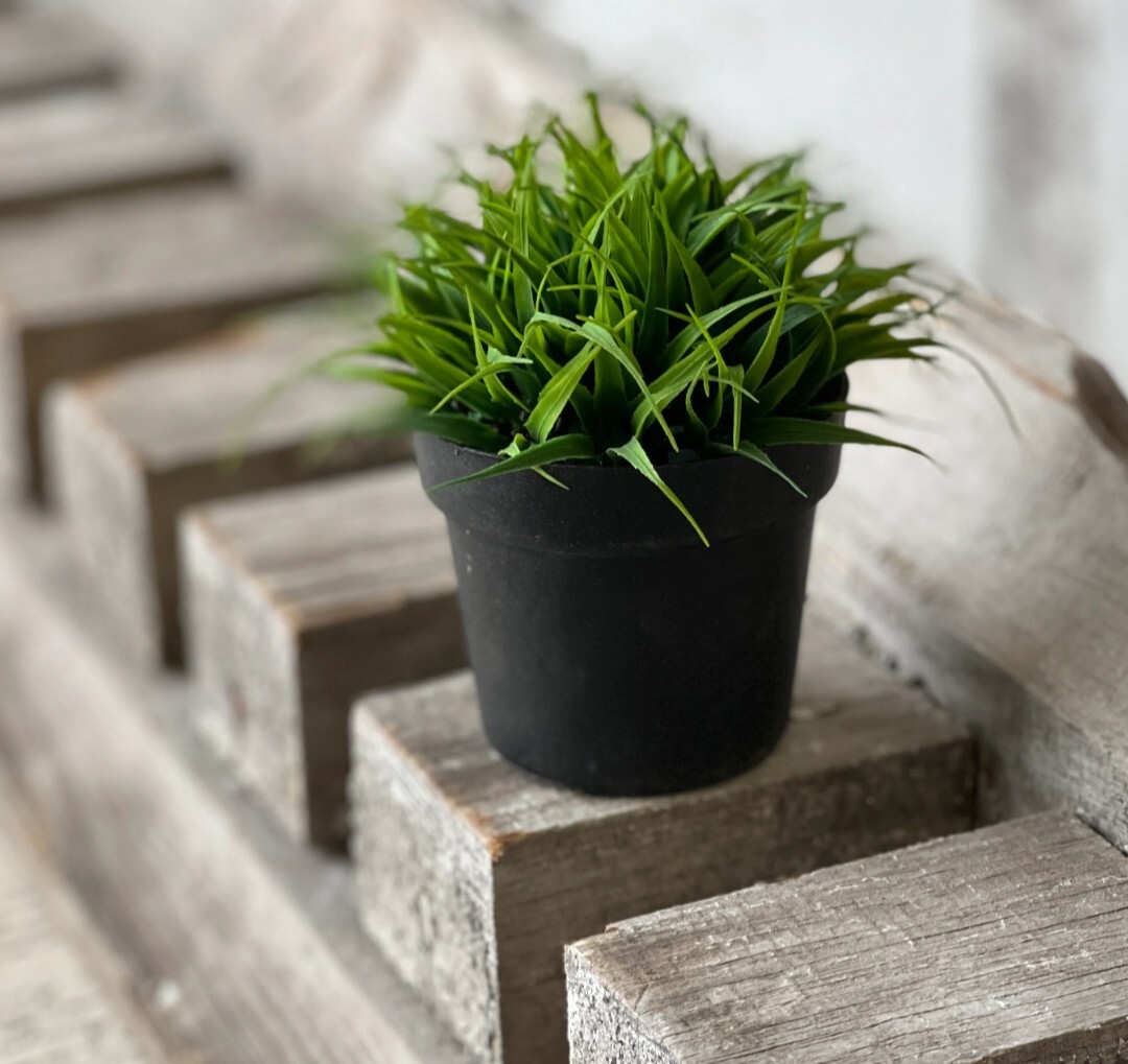 4-1/4″ Greenpoint Grass Greenery Plant Floral Decor Shelf Sitter Artificial