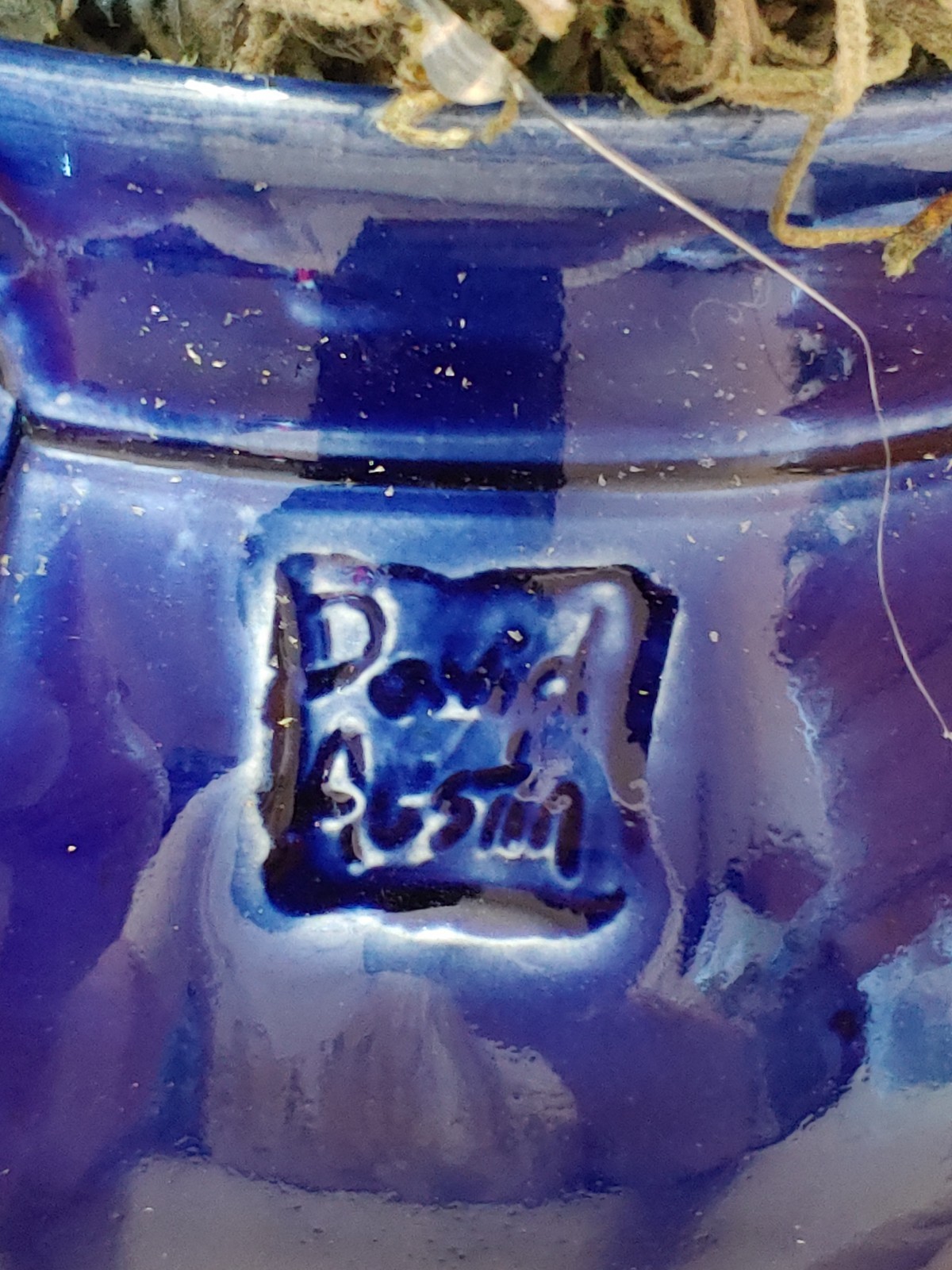 blue and white button bouquet in David Austin Coffee Mug. tiny chips-see pics