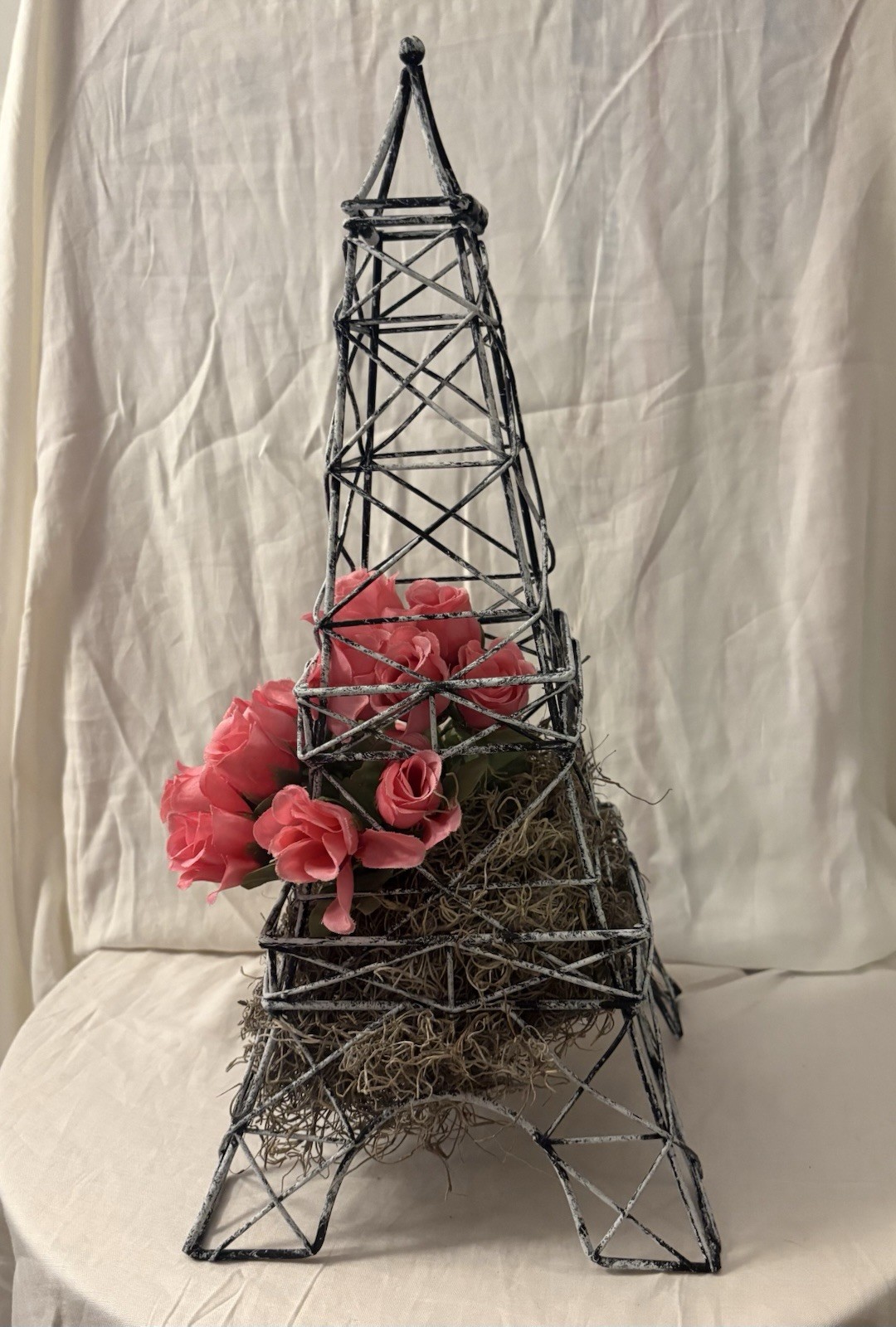 New Handmade Floral Arrangement Inside Of Tower With Pink Roses Sky Z3 15”