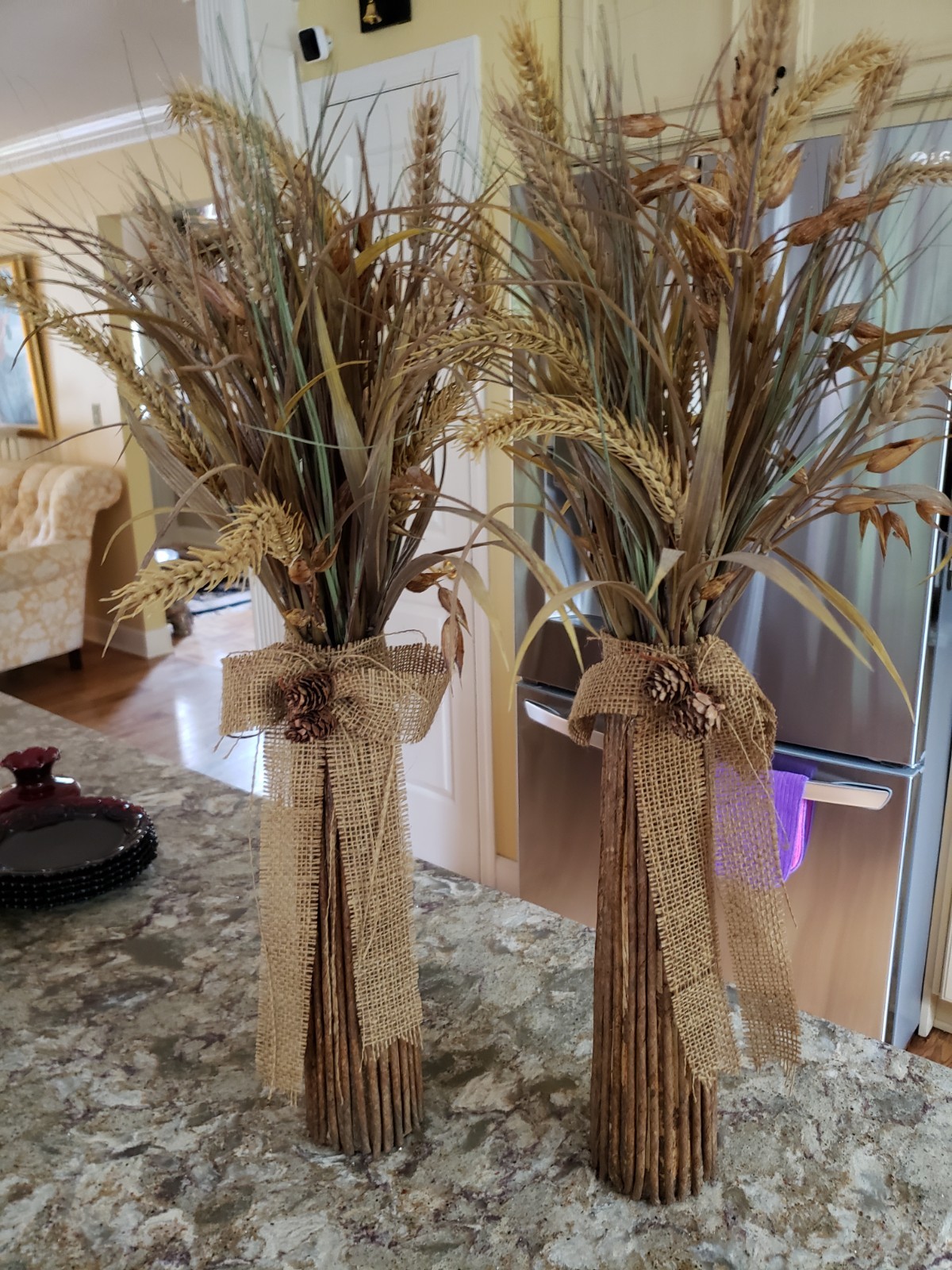 28″ TALL SLIM FALL AUTUMN FLORAL PIECES SET OF 2 TAN BROWN BURLAP ACORNS EUC