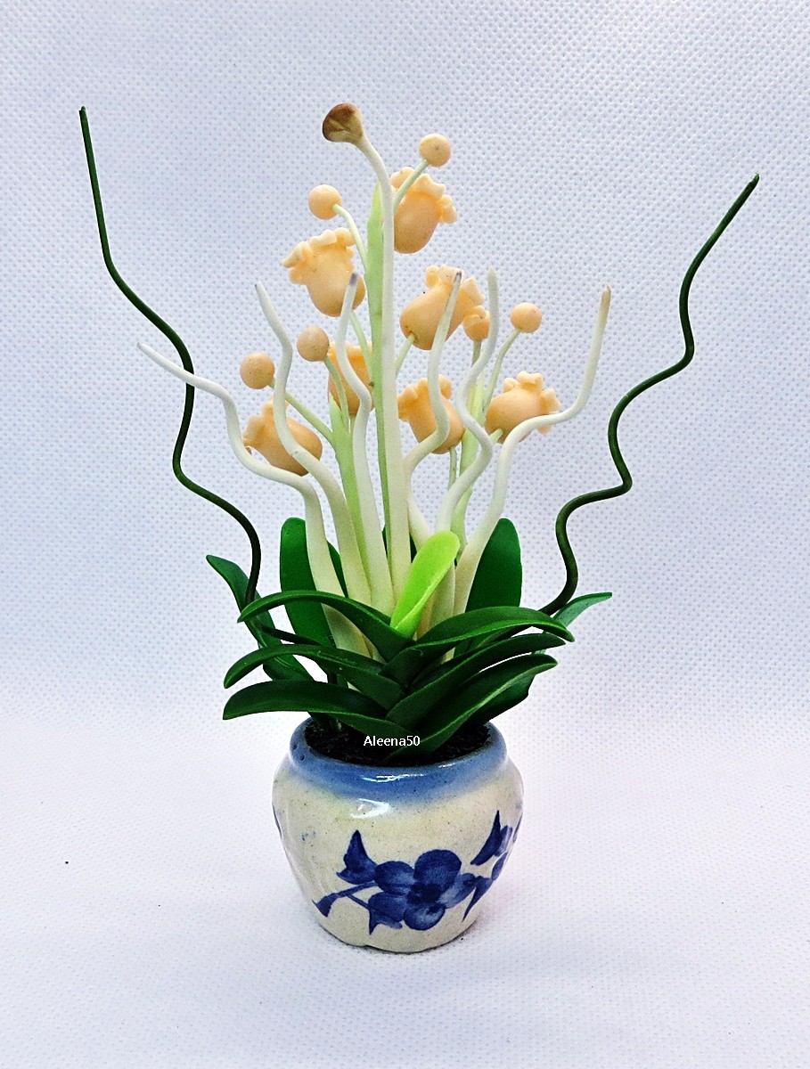 US Stock 5″H Handmade Miniature Air Dry Clay Bell-Flowers Arranged in CeramicPot
