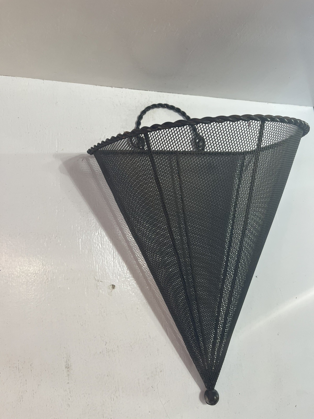 – Hanging Floral Display Steel Cone Shaped Flower Vase Style