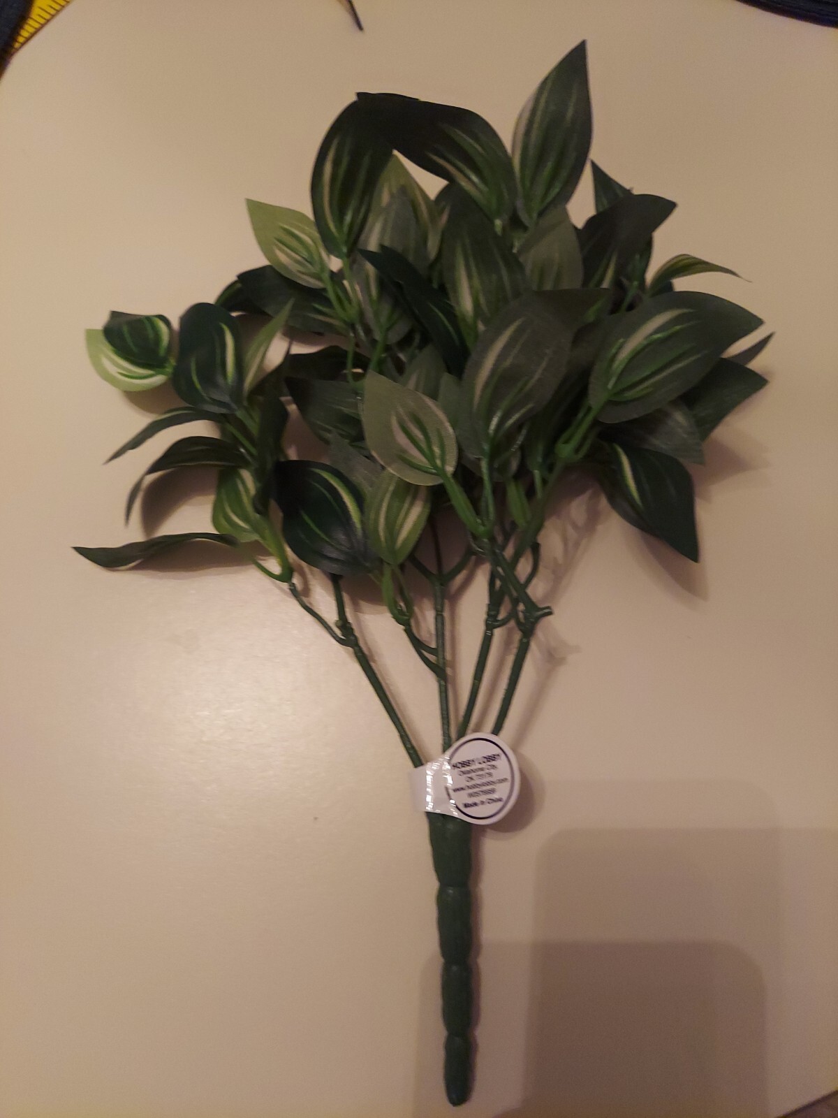GREENERY FOR VASE OR PLANT DECORATION HOBBY LOBBY ONE BUNCH NEW