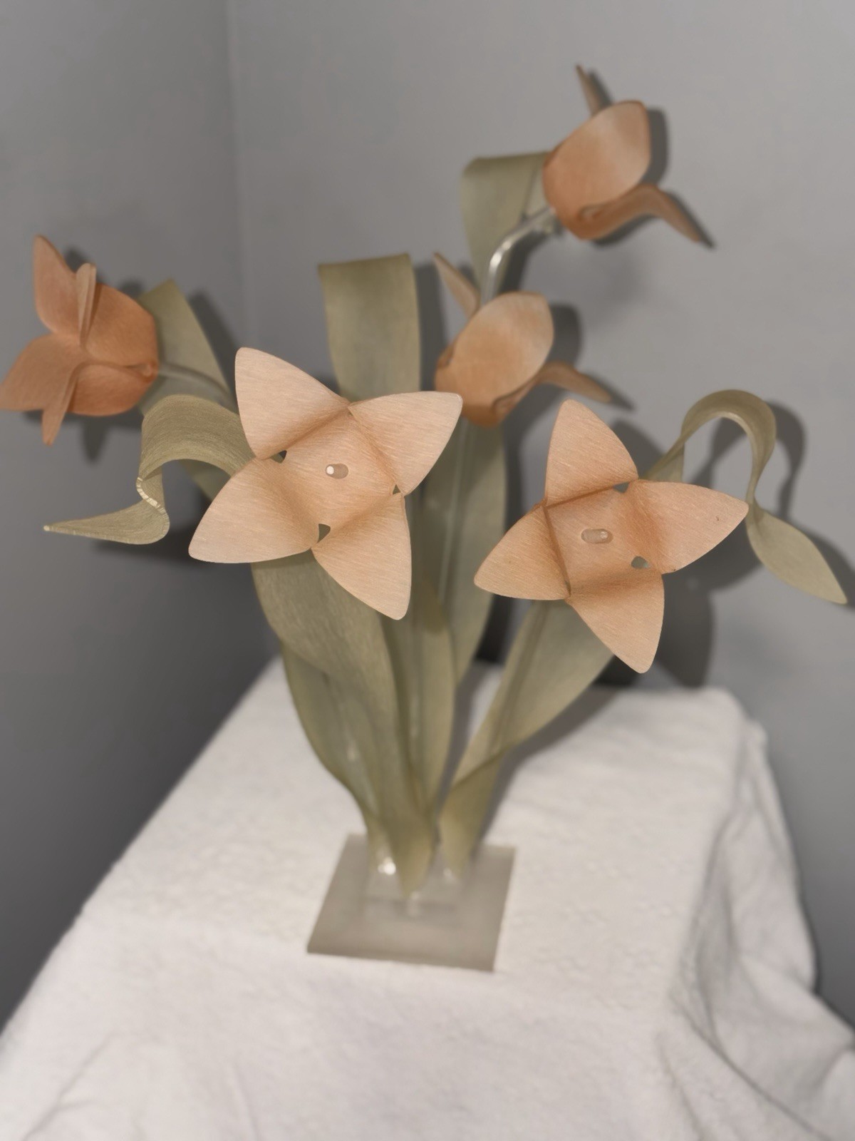 Vintage Lucite Acrylic Flower Sculpture Frosted Peach Daffodil/Tulip