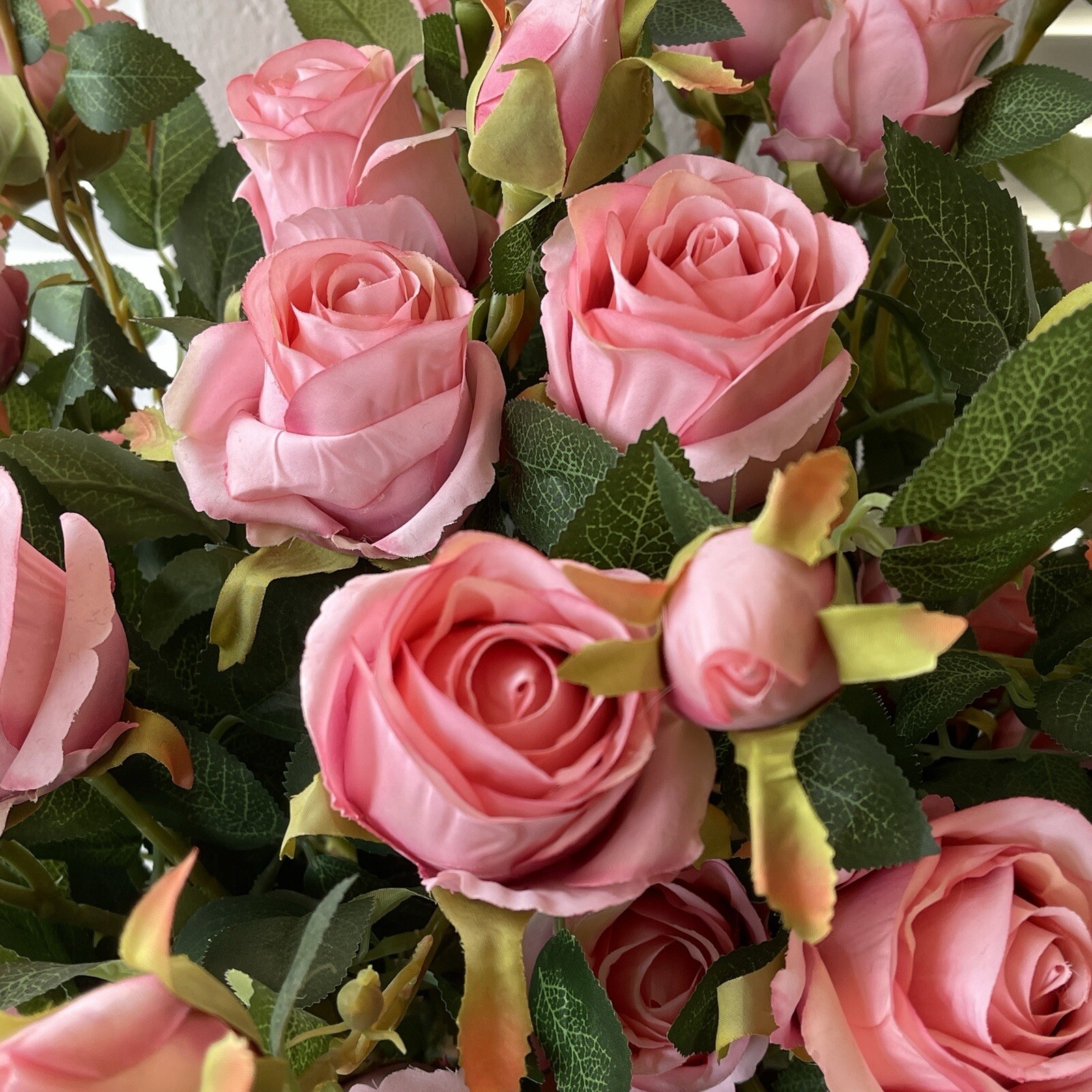 New Natural Wooden Brown Basket + 33 Silk Roses | Basket Flowers