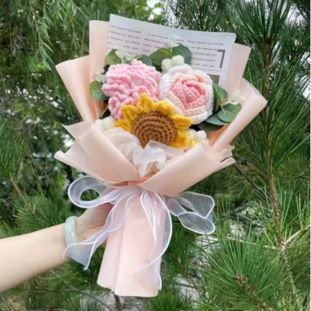 Crochet Sunflower & Rose Bouquet – Knitted Eternal Valentine’s Day Gift