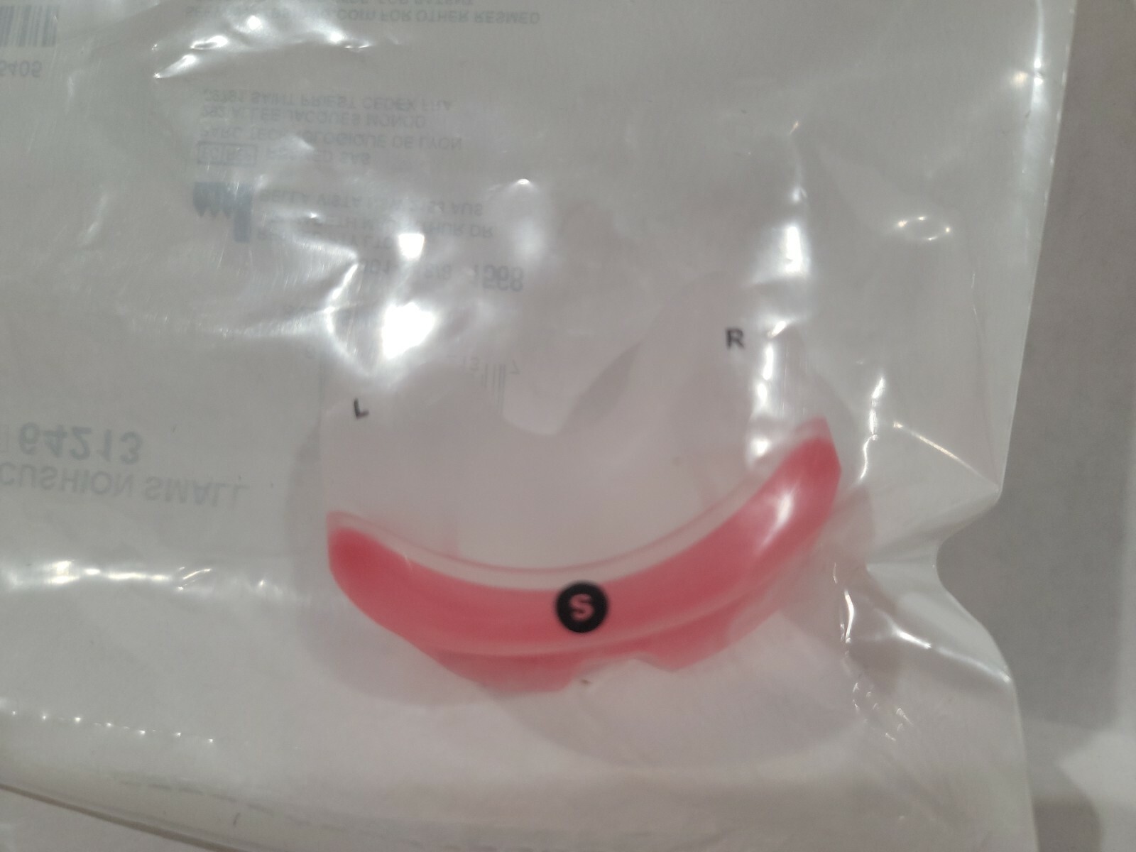 Lot of 2 N30 CUSHION SMALL 64213 (new sealed)