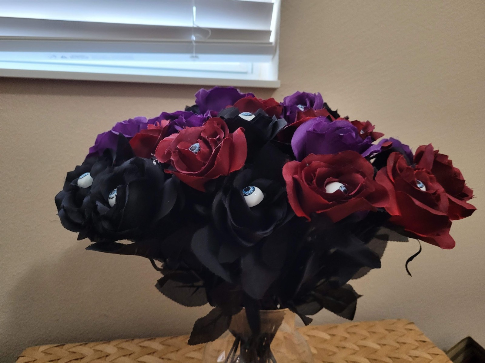 Halloween Faux Rose Eyeball Flowers Red, Purple, and Black 29 Roses – Preowned