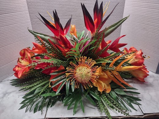 Large Tropical Table Centerpiece