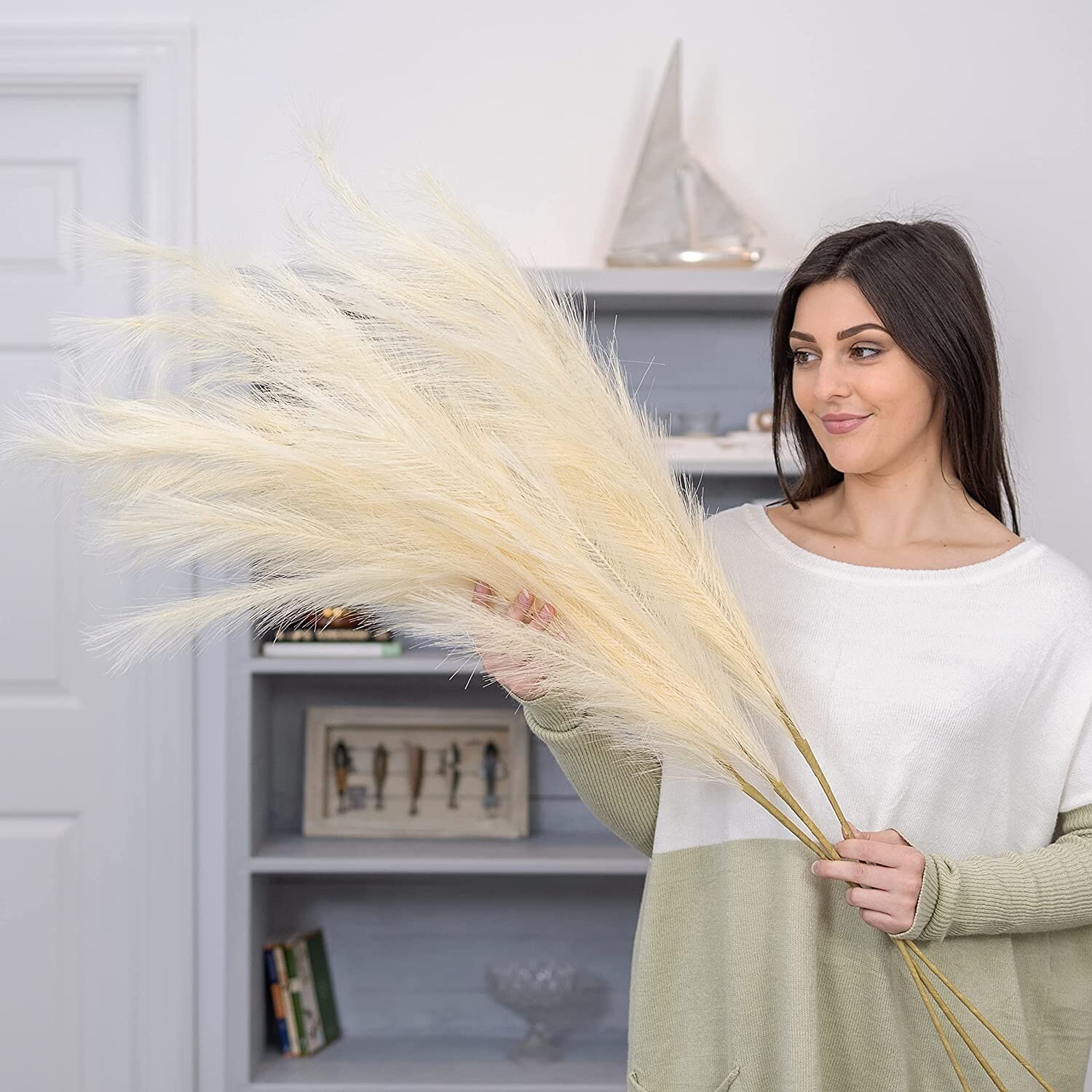 Luxivance || Fluffy Faux Pampas Grass Decor || 43” Tall || 3pk || Brand NEW ||