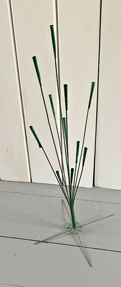 Vtg Rare Green Metal Cattails Grass Flower Frog MCM Kinetic Art Sculpture 37″H