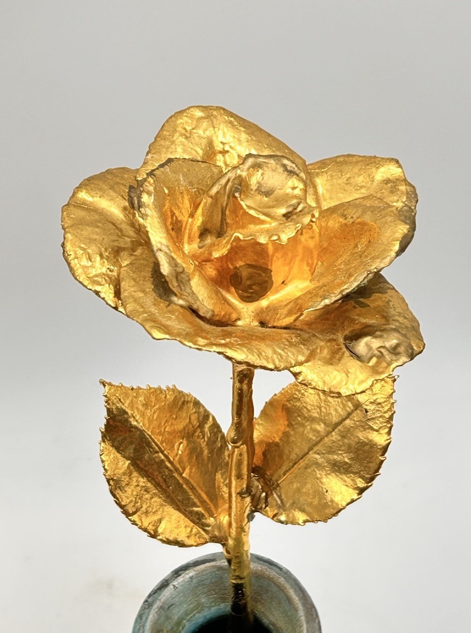 Living Gold 24K Gold Heavy Dipped Long Stem Rose
