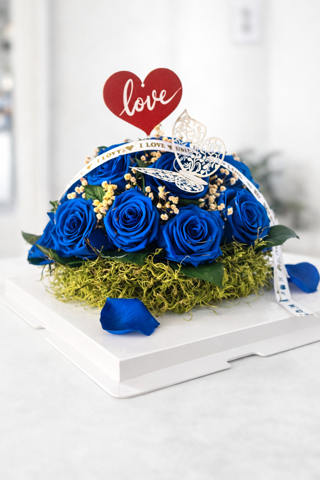 Real Preserved Blue Roses, Last 2–3 Years, Romantic Gift Box, Valentine’s Day