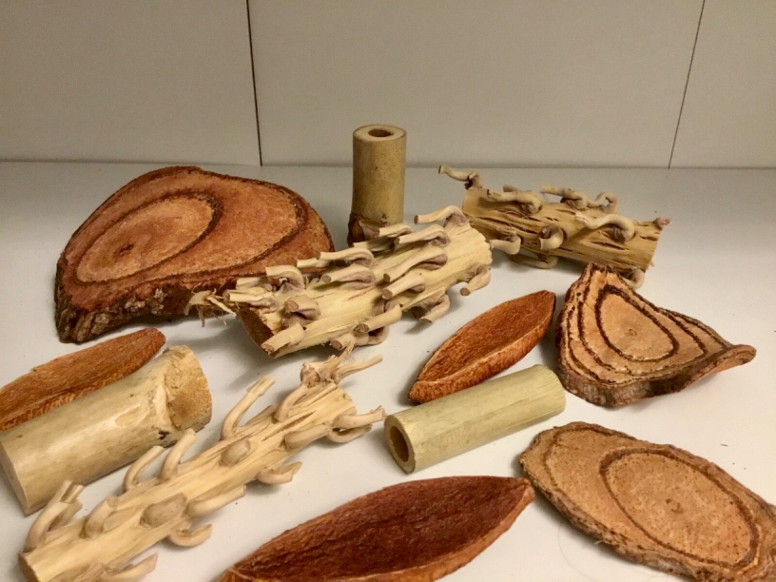 12 pc Wood Dried Decor Wreaths Floral Crafts